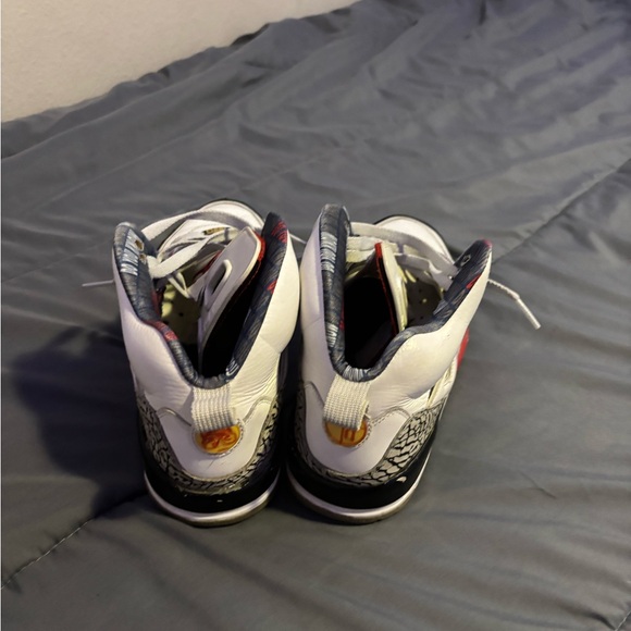 Jordan 5 Spizike Mars White High-Top Sneakers with Red, Gold & Black Accents - Picture 4 of 5